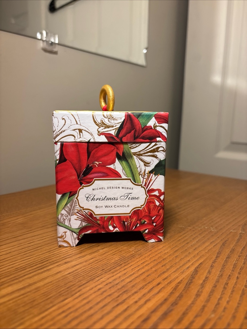 Christmas Time Soy Wax Candle - Red Floral